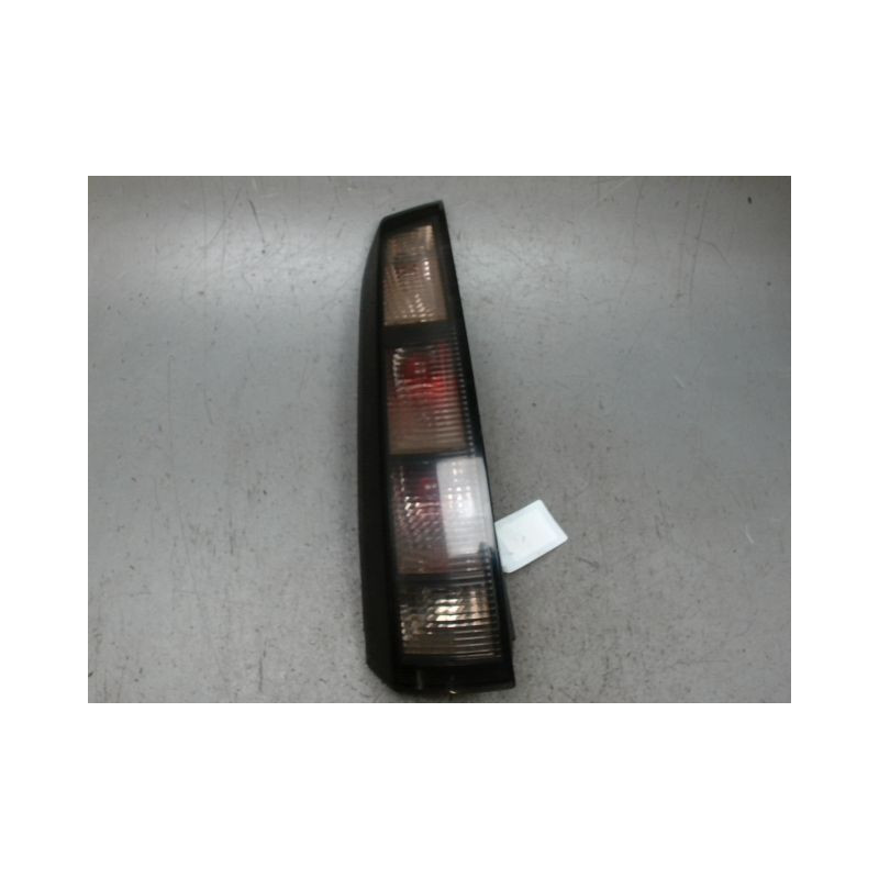 FEU ARRIERE GAUCHE  OPEL MERIVA 2006-