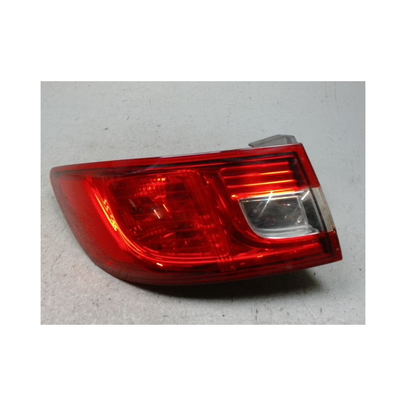 FEU ARRIERE GAUCHE  RENAULT CLIO IV 2012-