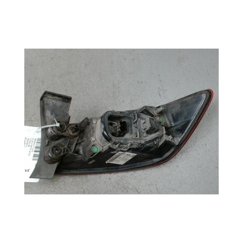 FEU ARRIERE GAUCHE  RENAULT CLIO IV 2012-