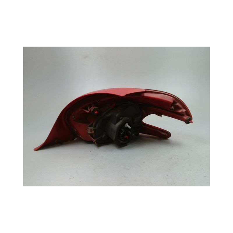FEU ARRIERE GAUCHE  PEUGEOT 208 Phase 1 2012-...