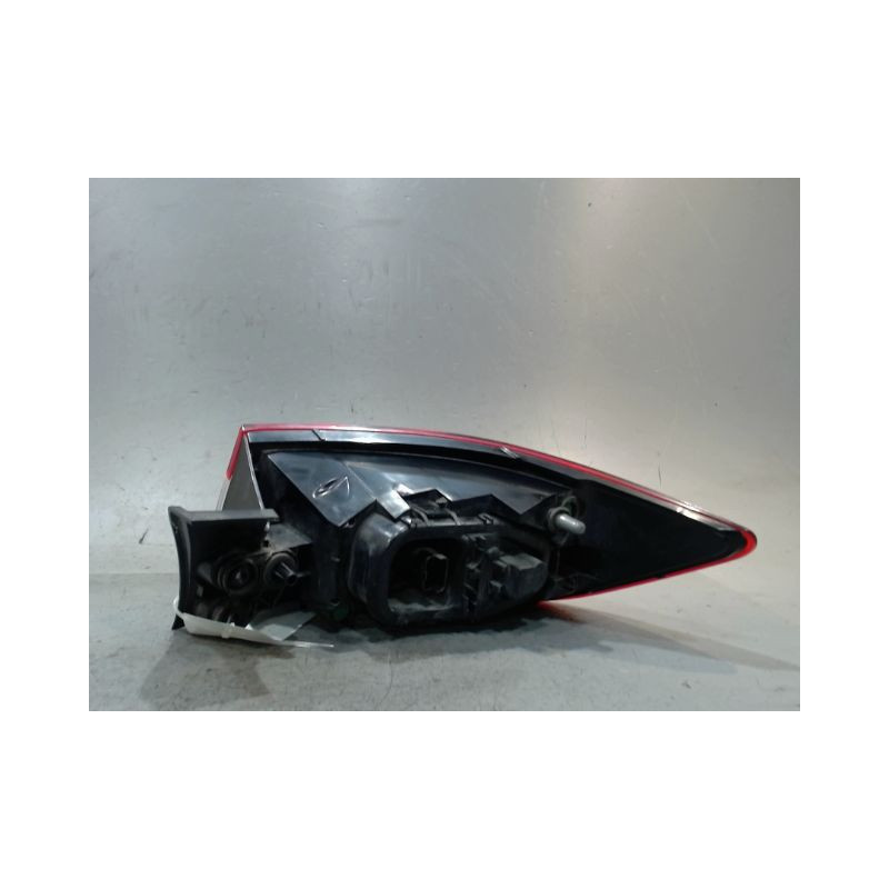 FEU ARRIERE GAUCHE  RENAULT CLIO