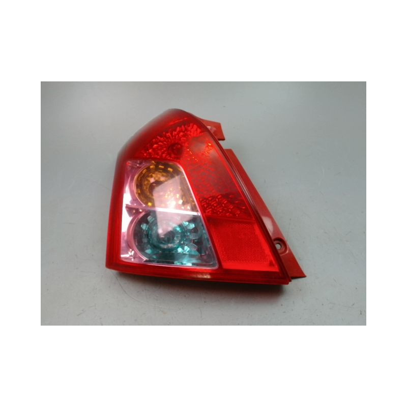 FEU ARRIERE GAUCHE  SUZUKI SWIFT III 2005-2011