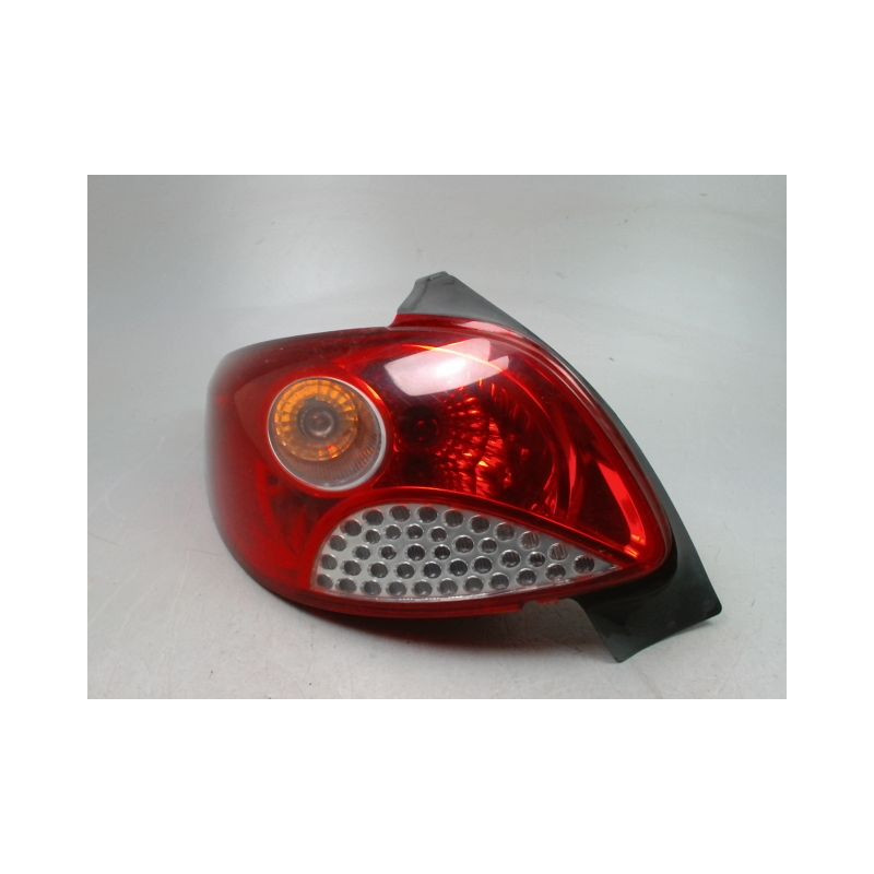 FEU ARRIERE GAUCHE  PEUGEOT 206 + 2009-2013