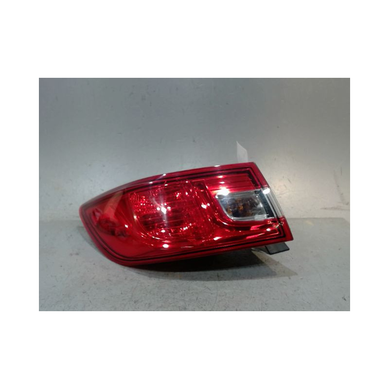FEU ARRIERE GAUCHE  RENAULT CLIO