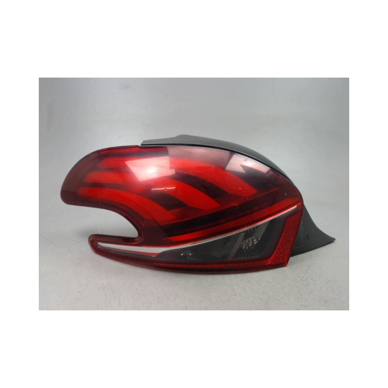 FEU ARRIERE GAUCHE  PEUGEOT 208 Phase 1 2012-...
