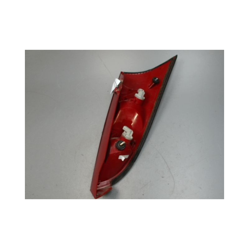 FEU ARRIERE GAUCHE  FORD FOCUS COUPE 98-04