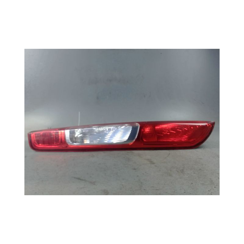 FEU ARRIERE GAUCHE  FORD FOCUS COUPE 04-07