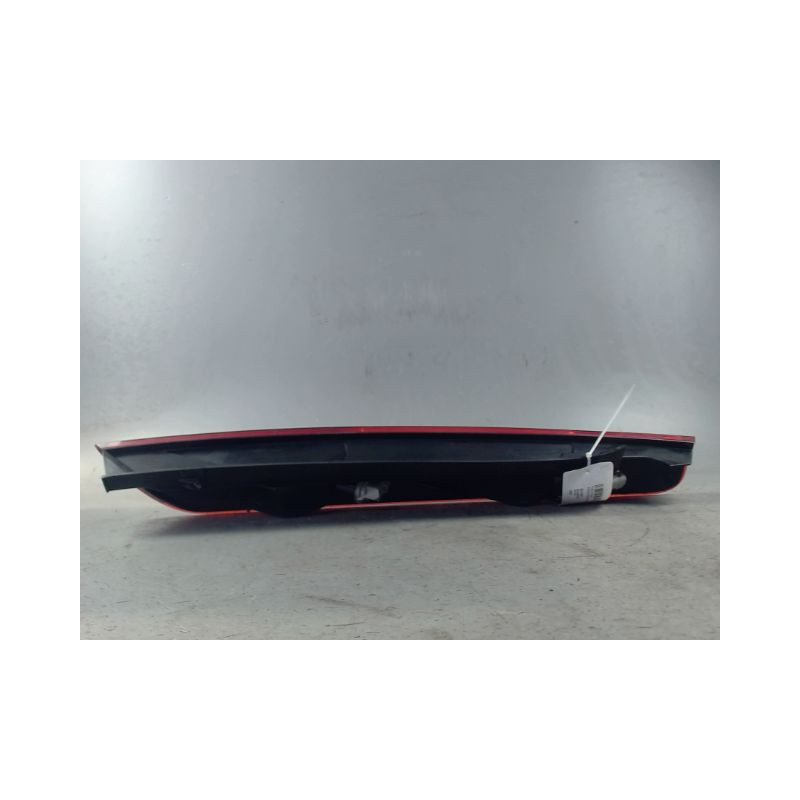 FEU ARRIERE GAUCHE  FORD FOCUS COUPE 04-07