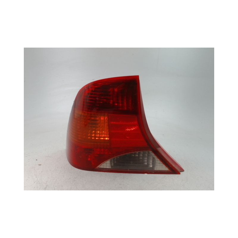 FEU ARRIERE GAUCHE  FORD FOCUS BERL. I 1998-2004