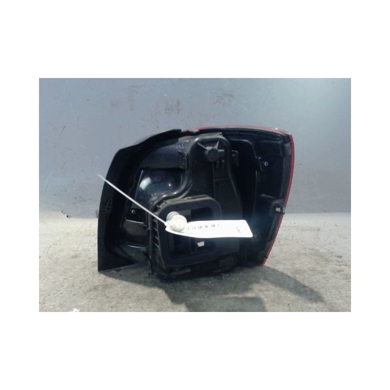 FEU ARRIERE GAUCHE  VOLKSWAGEN POLO 2009-