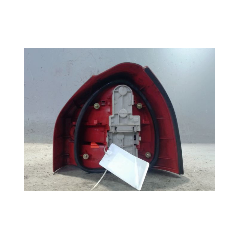 FEU ARRIERE GAUCHE  AUDI A3 -2000