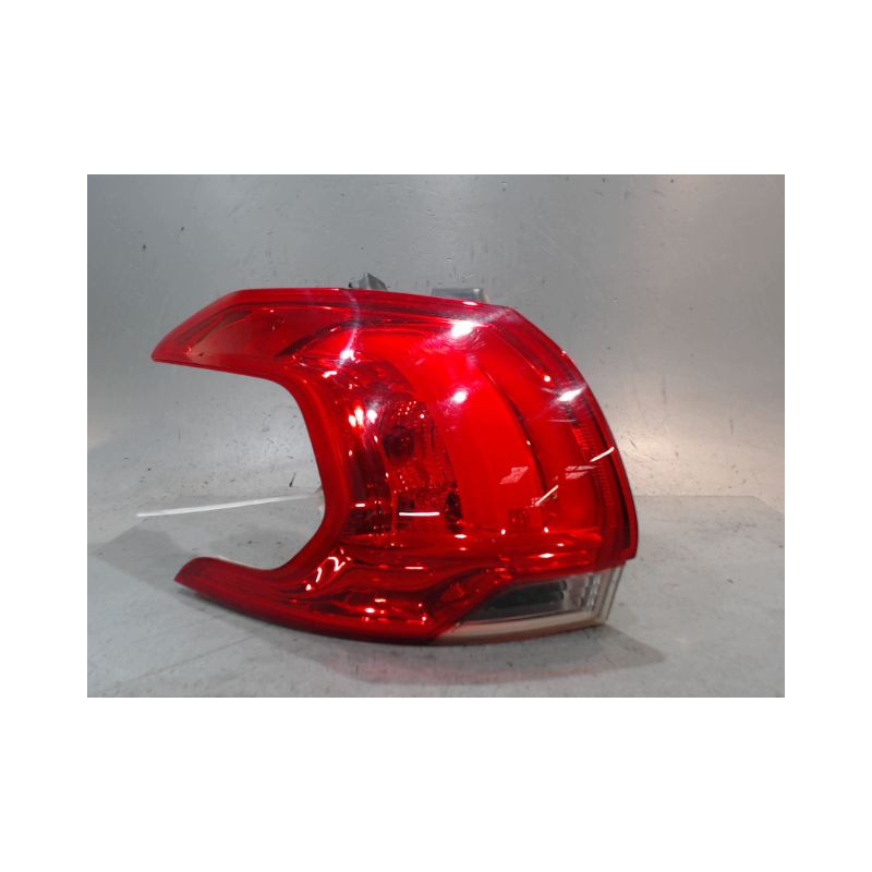 FEU ARRIERE GAUCHE  PEUGEOT 2008