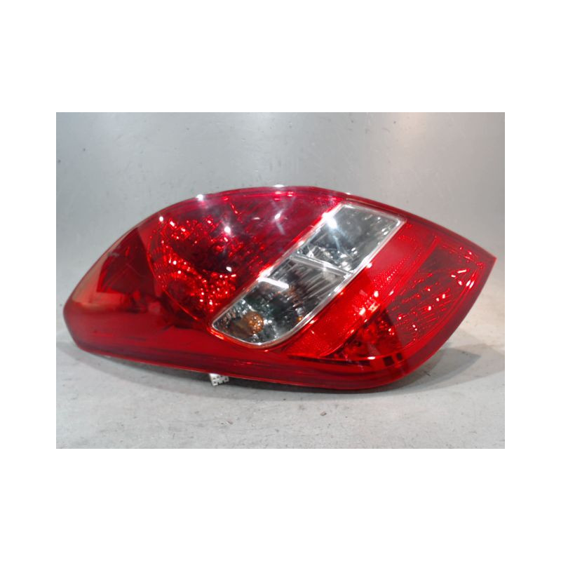 FEU ARRIERE GAUCHE  HYUNDAI I20