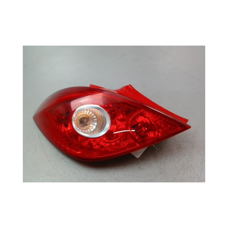 FEU ARRIERE GAUCHE  OPEL CORSA IV Phase 2 (D) 2011-2015