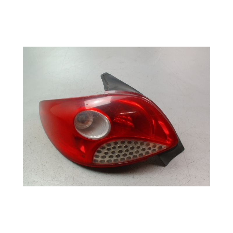 FEU ARRIERE GAUCHE  PEUGEOT 206 + 2009-2013