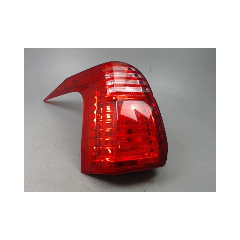 FEU ARRIERE GAUCHE  PEUGEOT 5008 2009-
