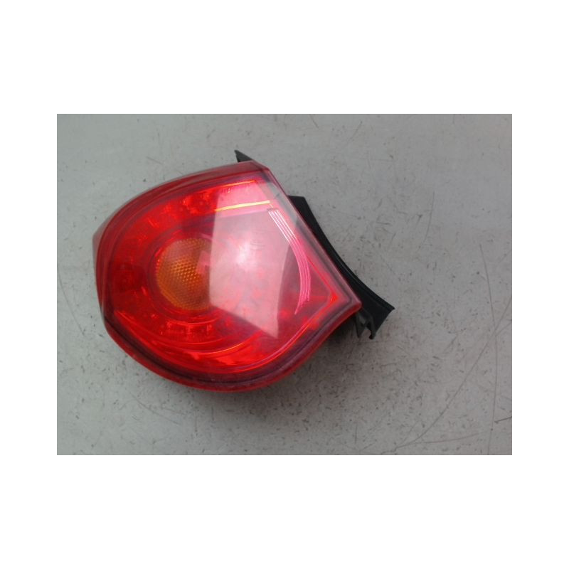 FEU ARRIERE GAUCHE  ALFA ROMEO GUILIETTA 2010-