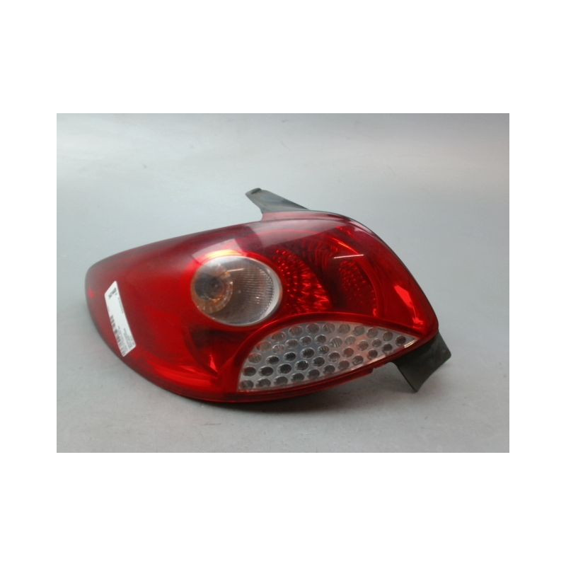 FEU ARRIERE GAUCHE  PEUGEOT 206 + 2009-2013
