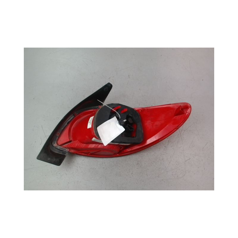 FEU ARRIERE GAUCHE  PEUGEOT 206+