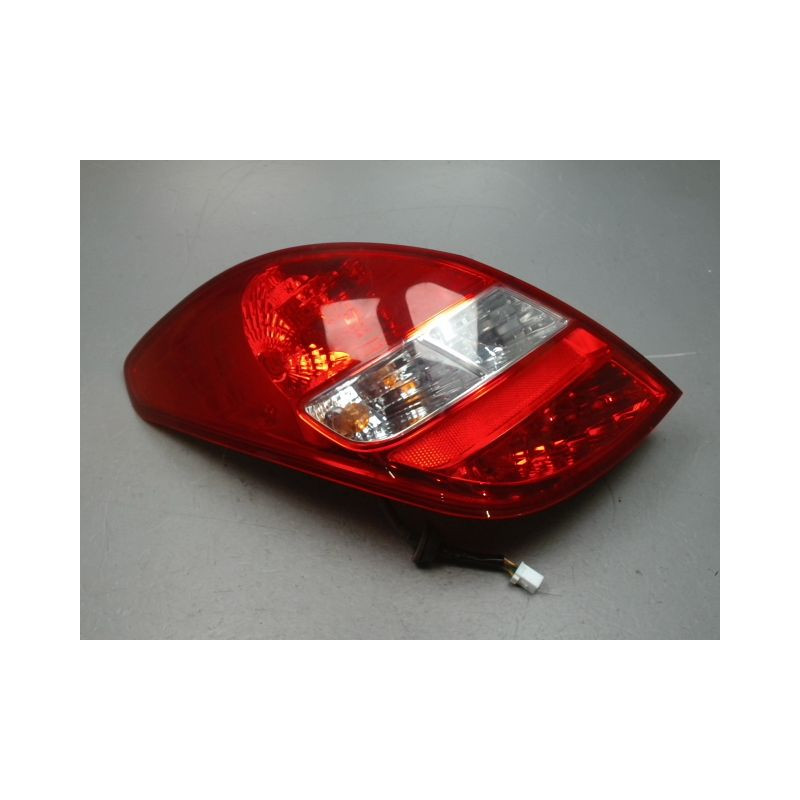 FEU ARRIERE GAUCHE  HYUNDAI I20