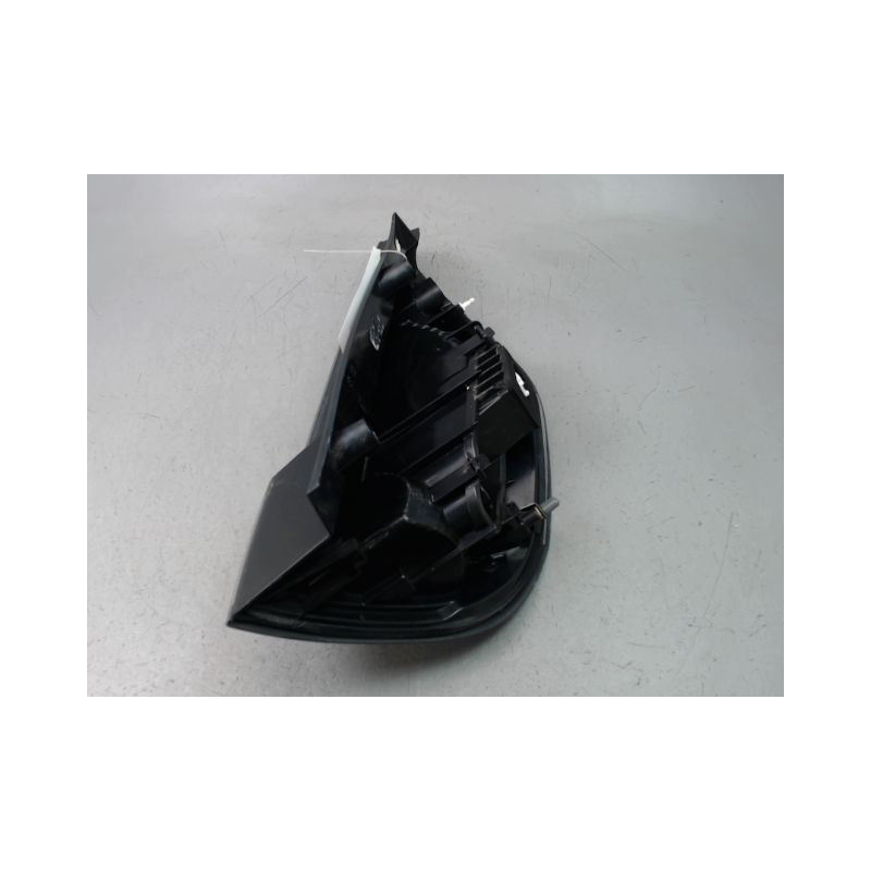 FEU ARRIERE GAUCHE  RENAULT SCENIC III 2009-