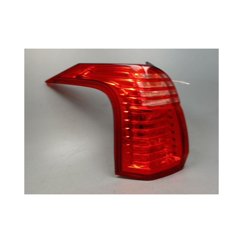 FEU ARRIERE GAUCHE  PEUGEOT 5008 2009-