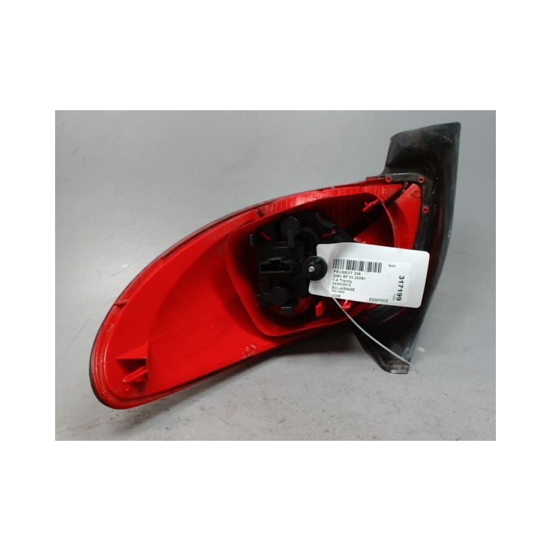 FEU ARRIERE GAUCHE  PEUGEOT 206+ 2009-