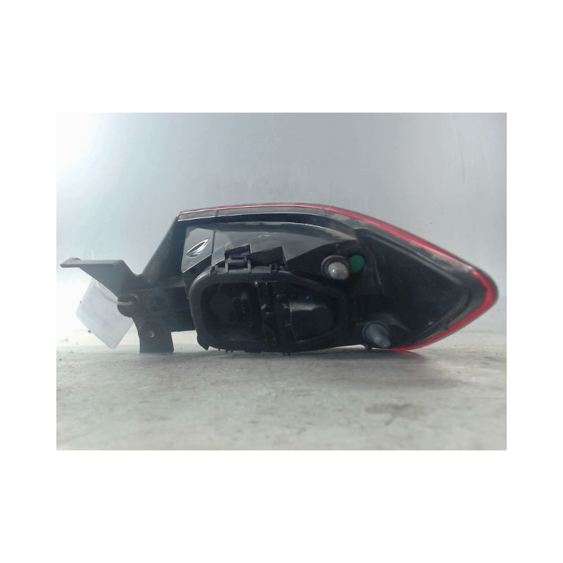 FEU ARRIERE GAUCHE  RENAULT CLIO IV