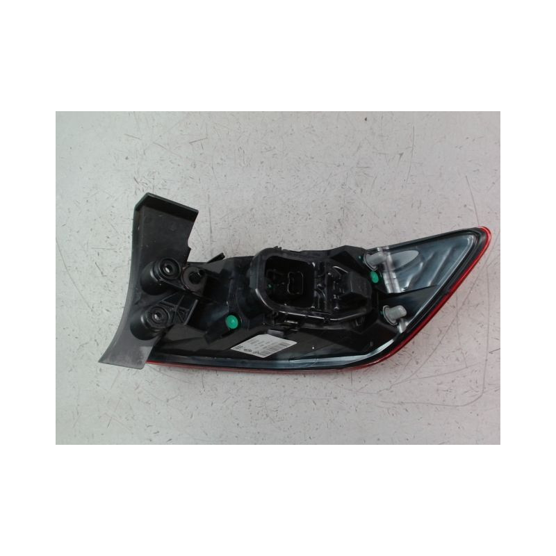 FEU ARRIERE GAUCHE  RENAULT CLIO IV Phase 1 2012-...