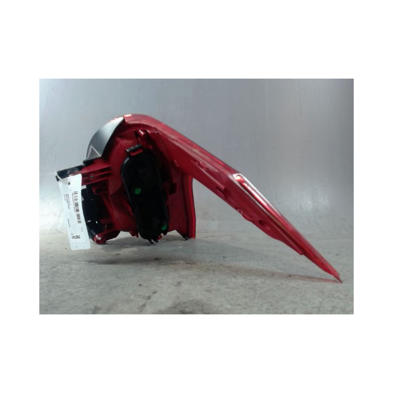 FEU ARRIERE GAUCHE  PEUGEOT 5008 2009-