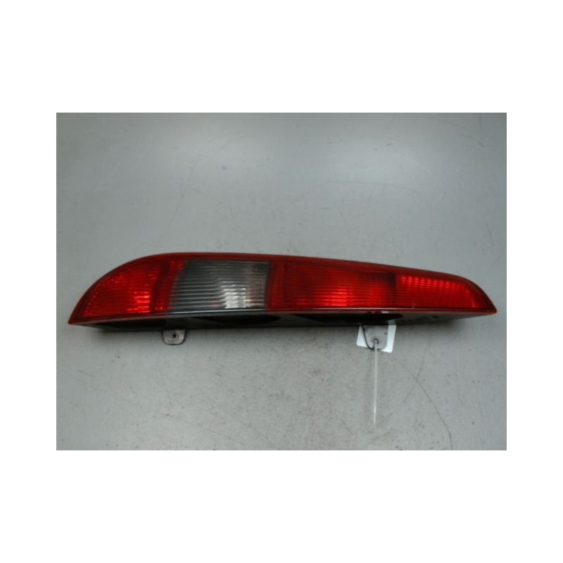 FEU ARRIERE GAUCHE  FORD FOCUS SW 2005-2007