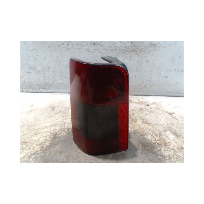 FEU ARRIERE GAUCHE  CITROEN BERLINGO FGT 2002-