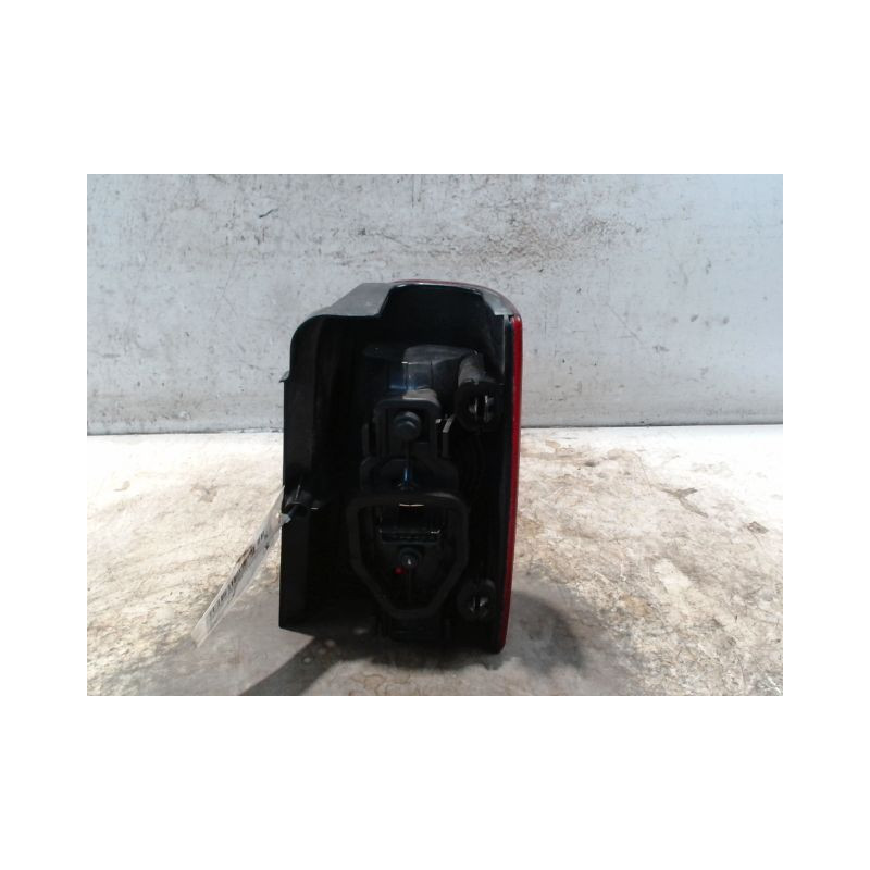 FEU ARRIERE GAUCHE  CITROEN BERLINGO FGT 2002-