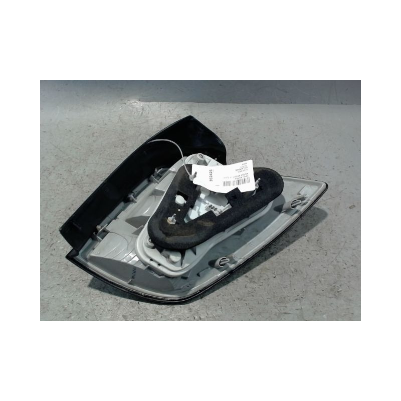 FEU ARRIERE GAUCHE  OPEL ASTRA BREAK 2004-