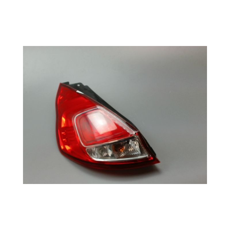 FEU ARRIERE GAUCHE  FORD FIESTA 2010-