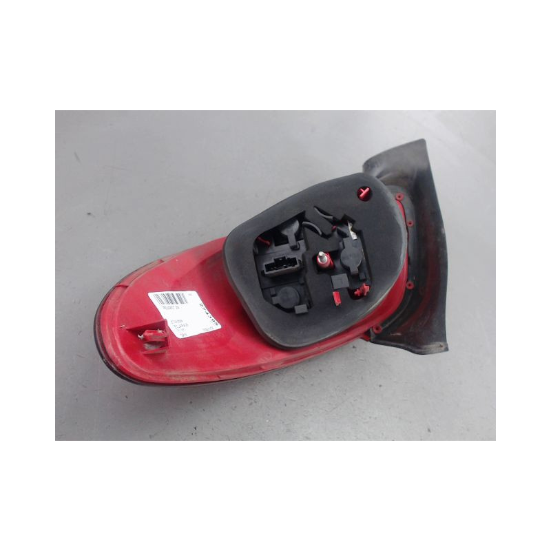 FEU ARRIERE GAUCHE  PEUGEOT 206