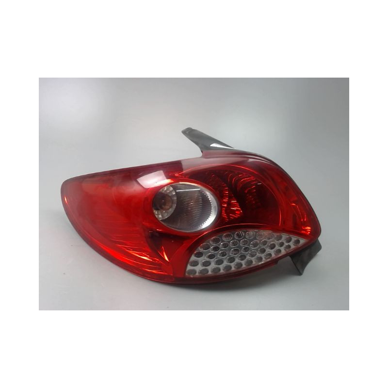 FEU ARRIERE GAUCHE  PEUGEOT 206 + 2009-2013
