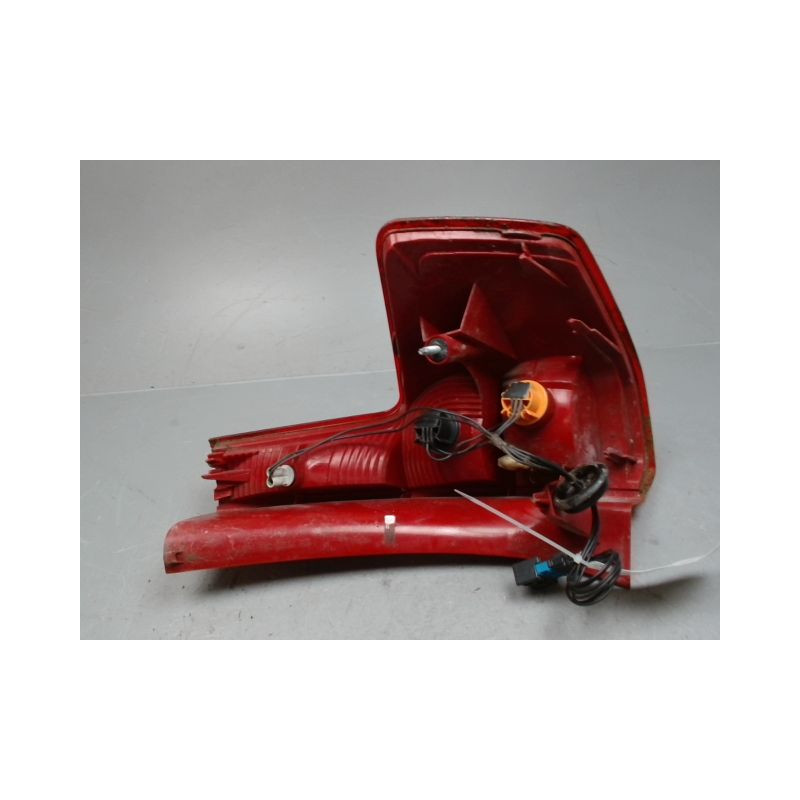 FEU ARRIERE GAUCHE  CITROEN C4 2008-