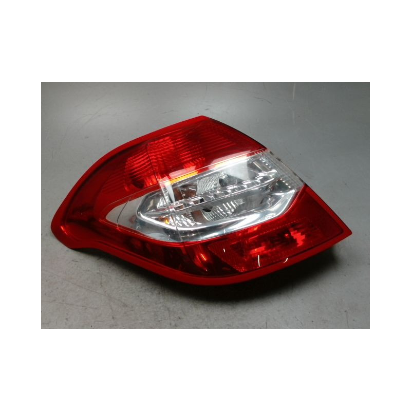 FEU ARRIERE GAUCHE  CITROEN C4 2010-