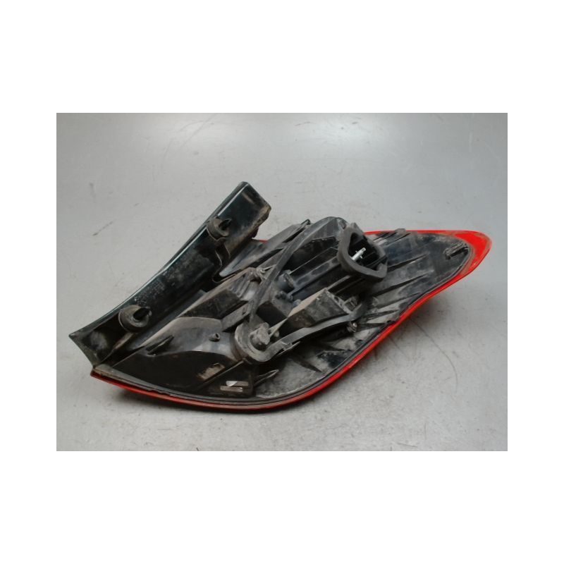 FEU ARRIERE GAUCHE  CITROEN C4 2010-