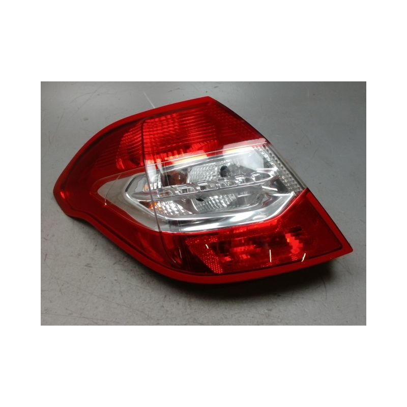 FEU ARRIERE GAUCHE  CITROEN C4 2010-