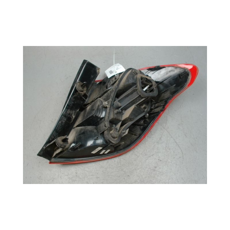 FEU ARRIERE GAUCHE  CITROEN C4 2010-