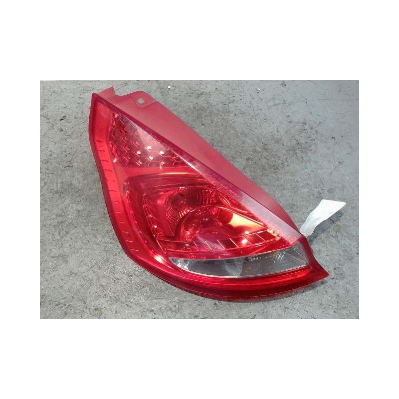 FEU ARRIERE GAUCHE  FORD FIESTA 2005-
