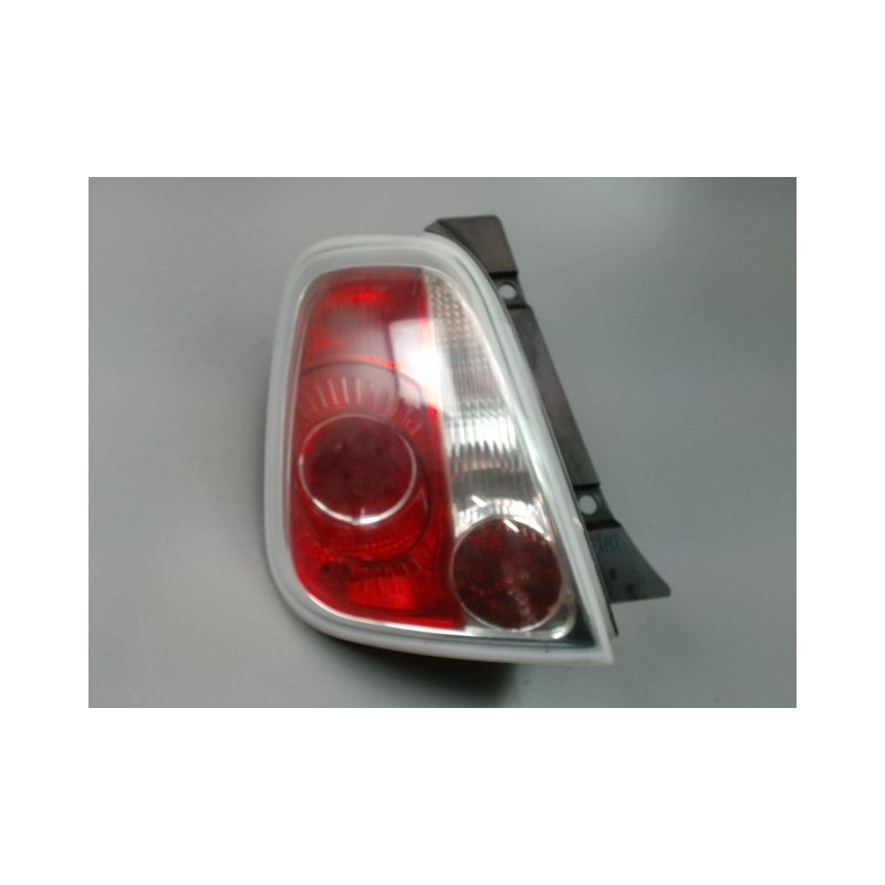 FEU ARRIERE GAUCHE  FIAT 500 II Phase 1 2007-...