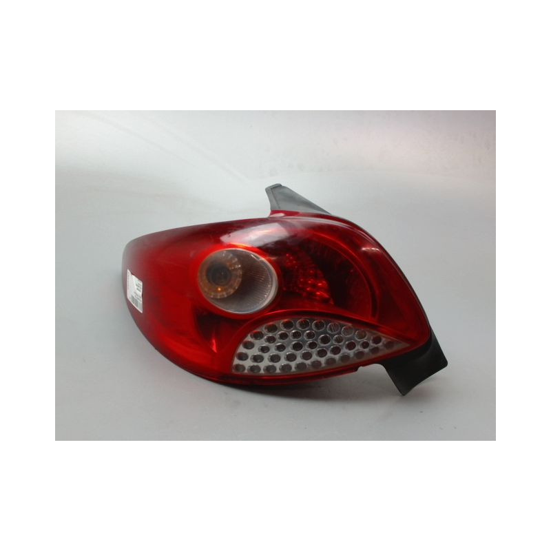 FEU ARRIERE GAUCHE  PEUGEOT 206 + 2009-2013