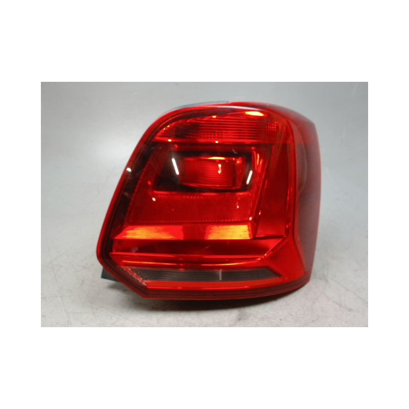 FEU ARRIERE GAUCHE  VOLKSWAGEN POLO