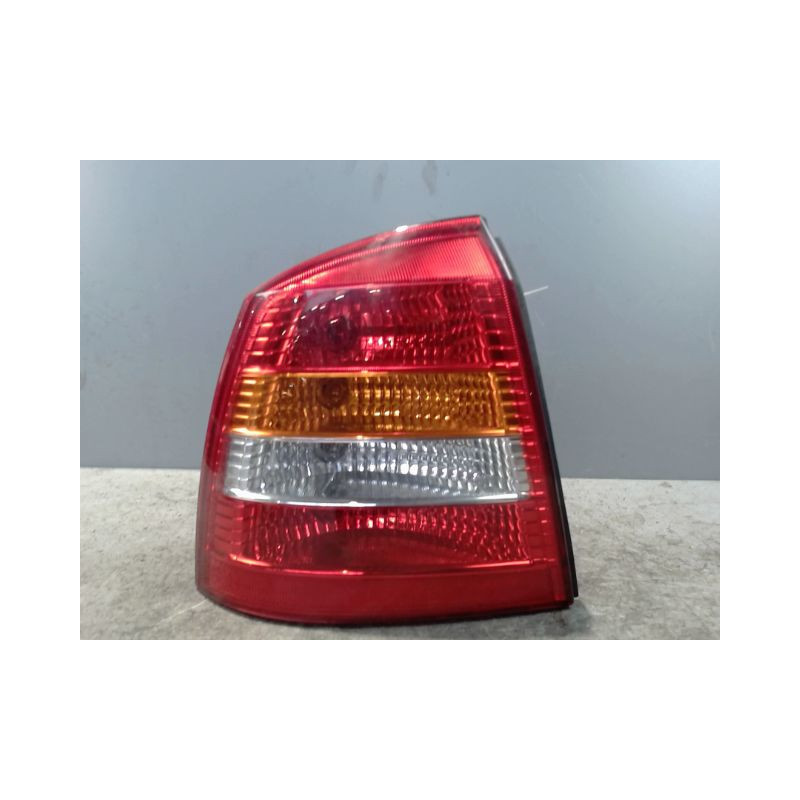 FEU ARRIERE GAUCHE  OPEL ASTRA 98-2004