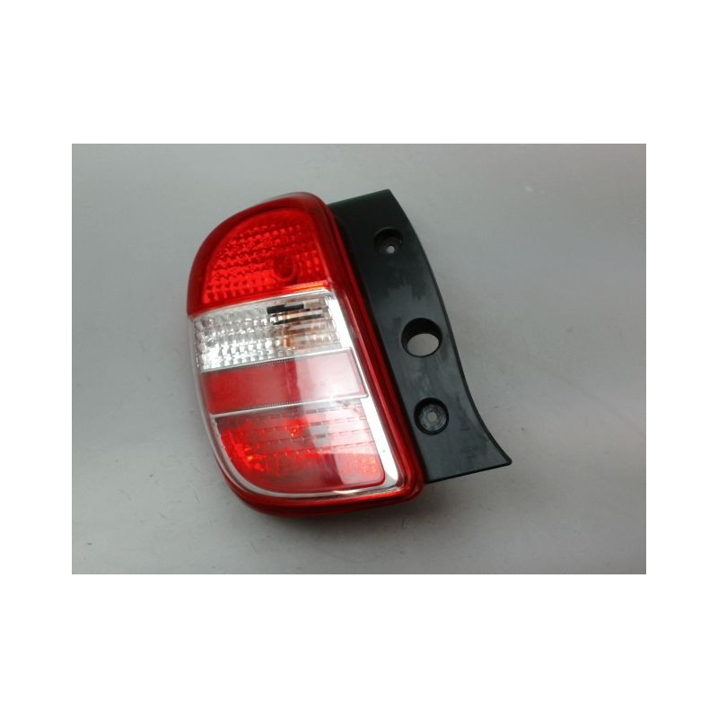 FEU ARRIERE GAUCHE  NISSAN MICRA 2009-