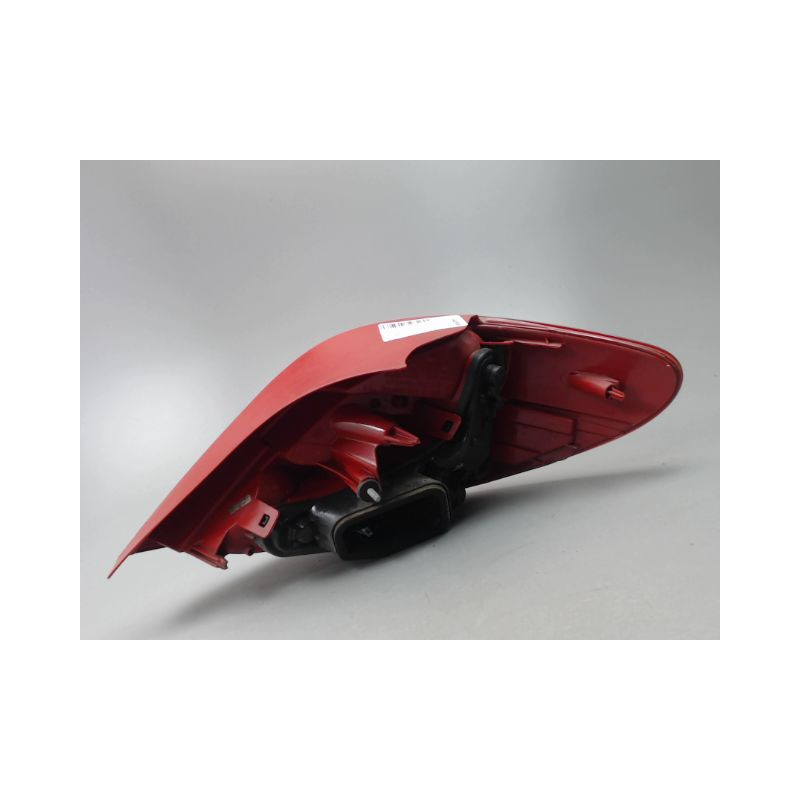FEU ARRIERE GAUCHE  PEUGEOT 207 2006-2013
