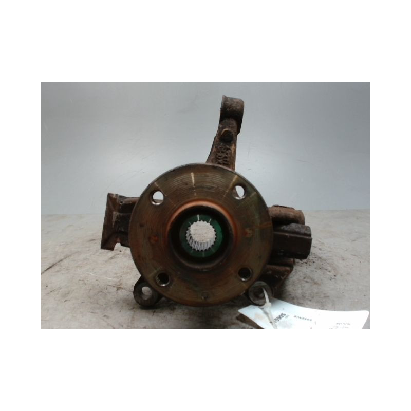 PIVOT AVANT DROIT TOYOTA AYGO 5P